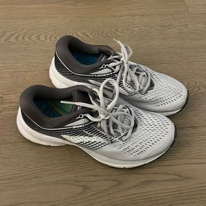 Brooks Launch 5